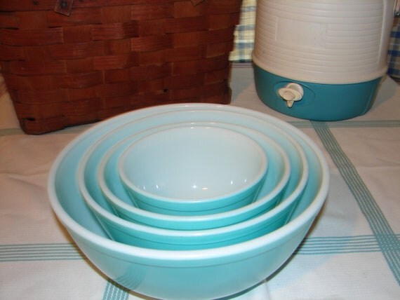 1950s Pyrex Turquoise Nesting Mixing Bowls 404 403 402 407