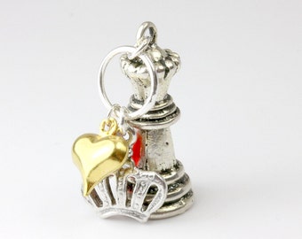 Items similar to Queen of Hearts Necklace - red beaded multi-way ...