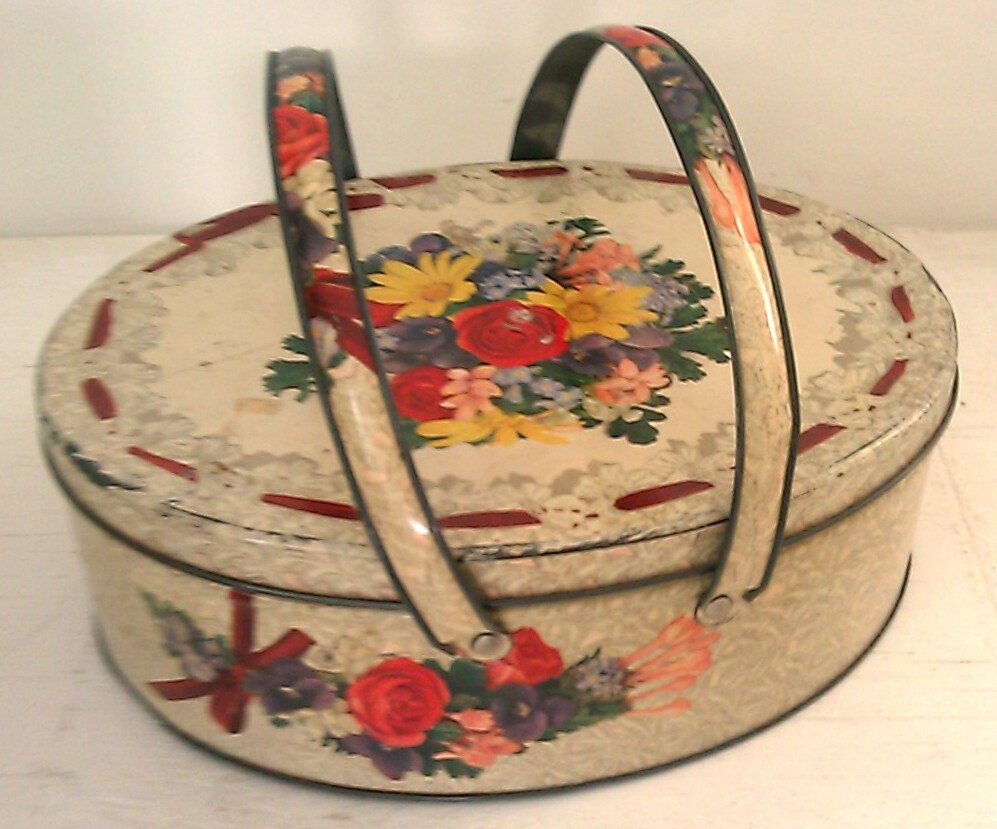 Vintage Oval Metal Tin Picnic Basket Box with Lid and Handles