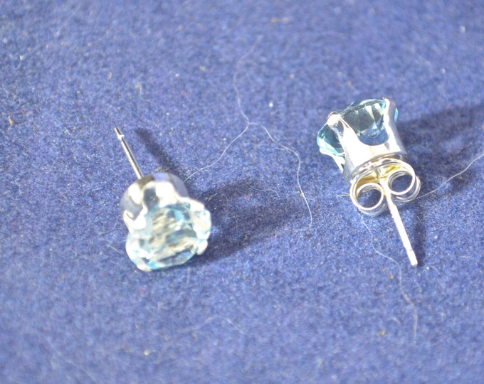 Topaz Studs, Sky Blue, 7mm Round Set in Sterling Silver E350