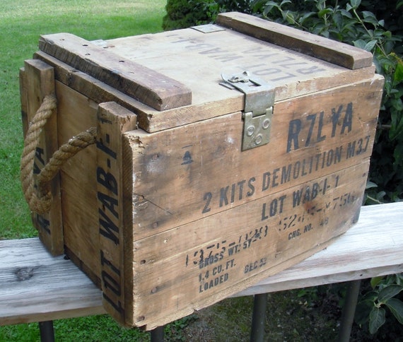 Vintage Ammo Box M37 Wooden with Rope Handles