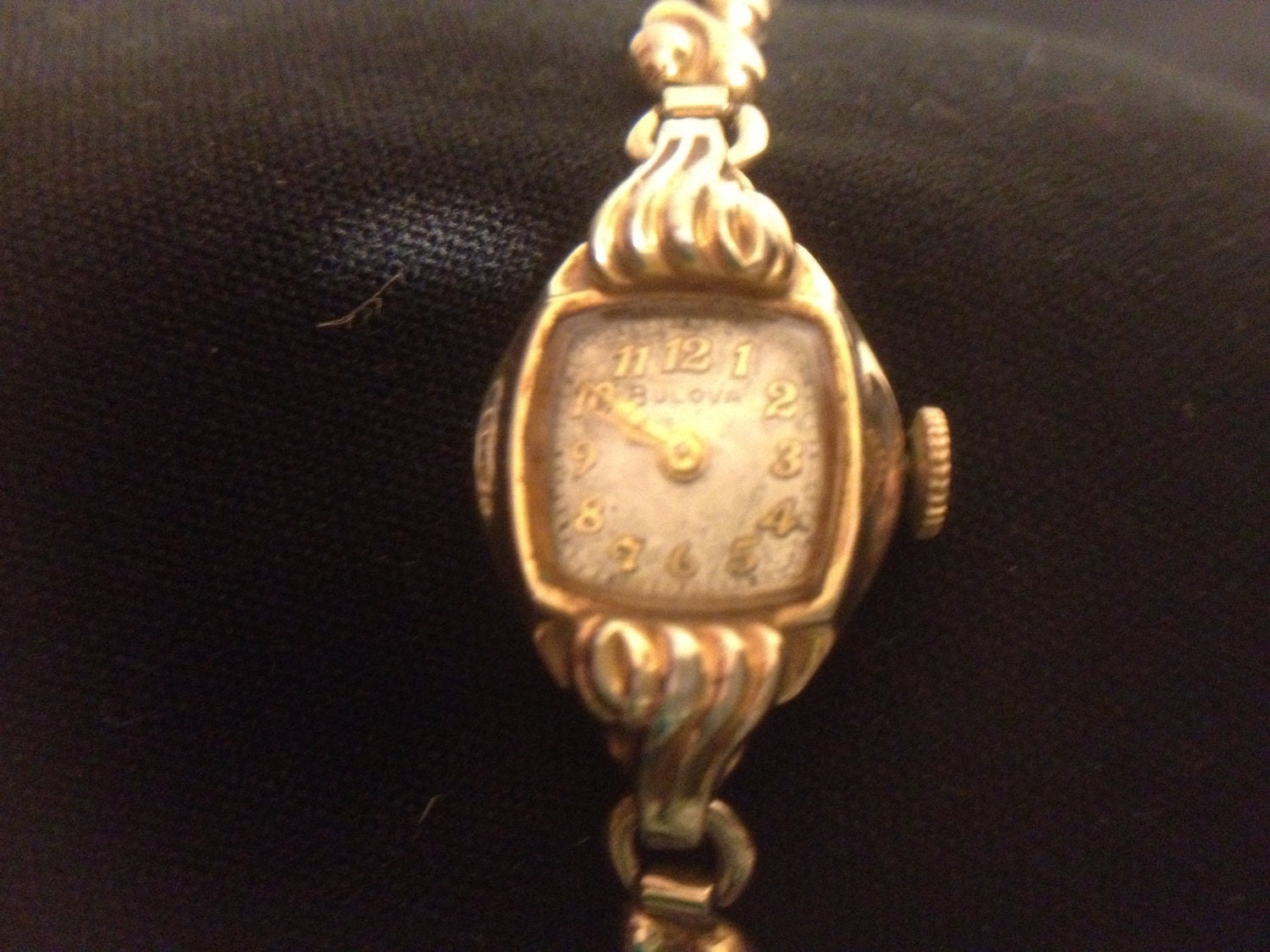 VINTAGE BULOVA 14k GOLD Ladies Watch 17 Jewels by JBBTREASURES