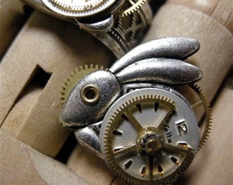 Steampunk Rabbit Ring, Steampunk Jewelry, Adjustable Ring, Rabbit in High Gear