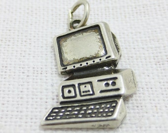 APPLE MAC COMPUTER - Vintage Sterling Silver Charm or Pendant