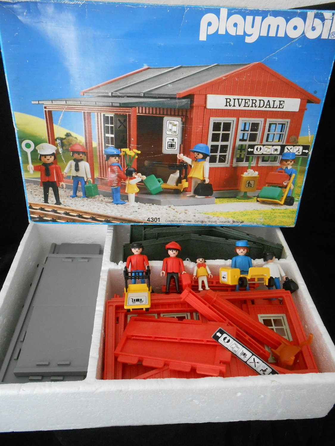 VINTAGE PLAYMOBILE Childrens toy set Riverdale train station