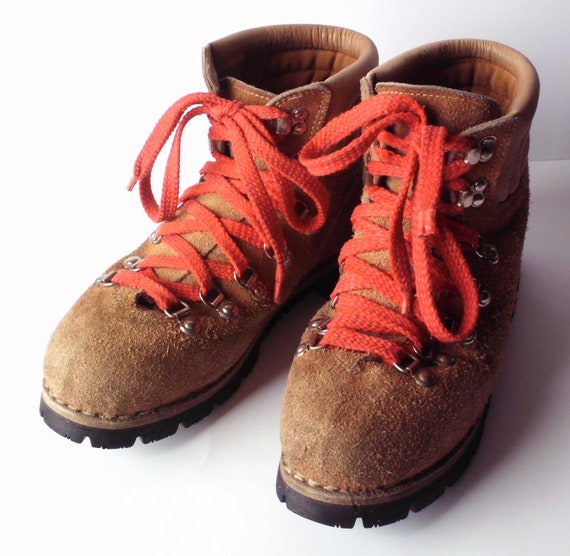 Vintage Kinney Colorado Suede Hiking Boots by PoorLittleRobin