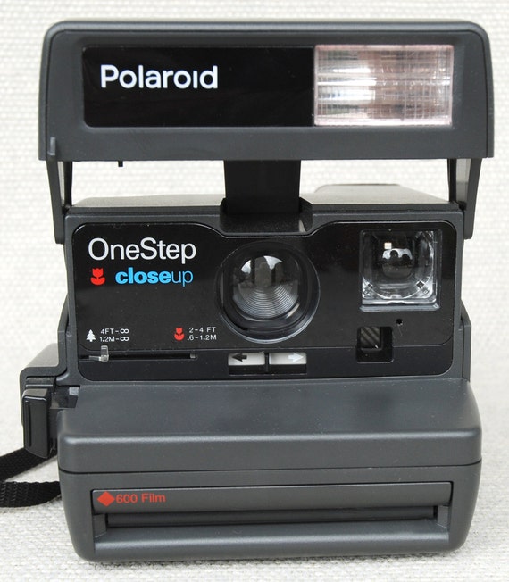 Vintage Polaroid 600 One Step Close Up Camera