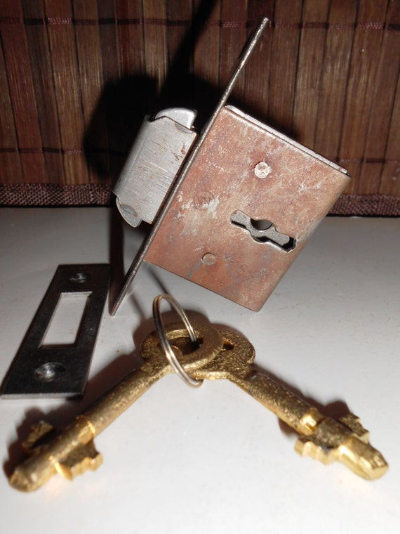 Vintage 1960s Lock with key for a desk drawer or for