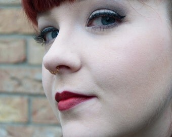 Single Septum chain, wrap style - different gauges/colours