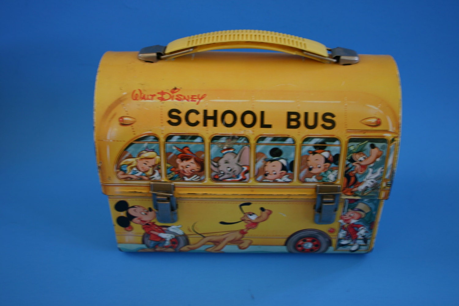 VINTAGE metal Walt Disney school bus Lunch box by surlymermaid