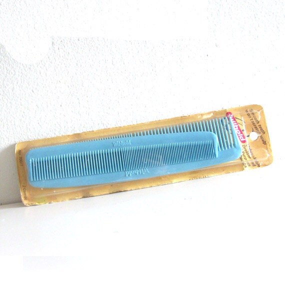 2 Vintage Hair Combs Plastic Wilhold w packaging Unused NOS