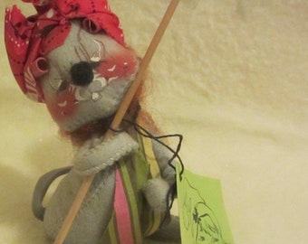 Vintage Annalee Mobilitee Collectible Housekeeper Mouse 1971