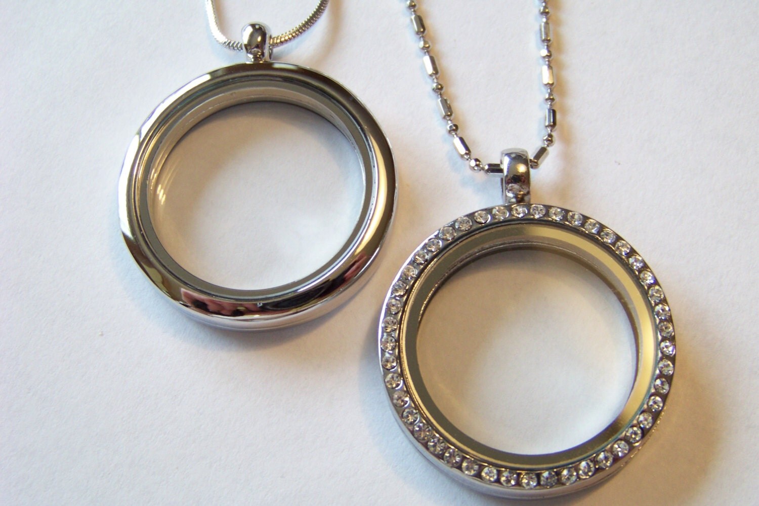 Stainless Steel Round Floating Locket Available in by bbjewelry