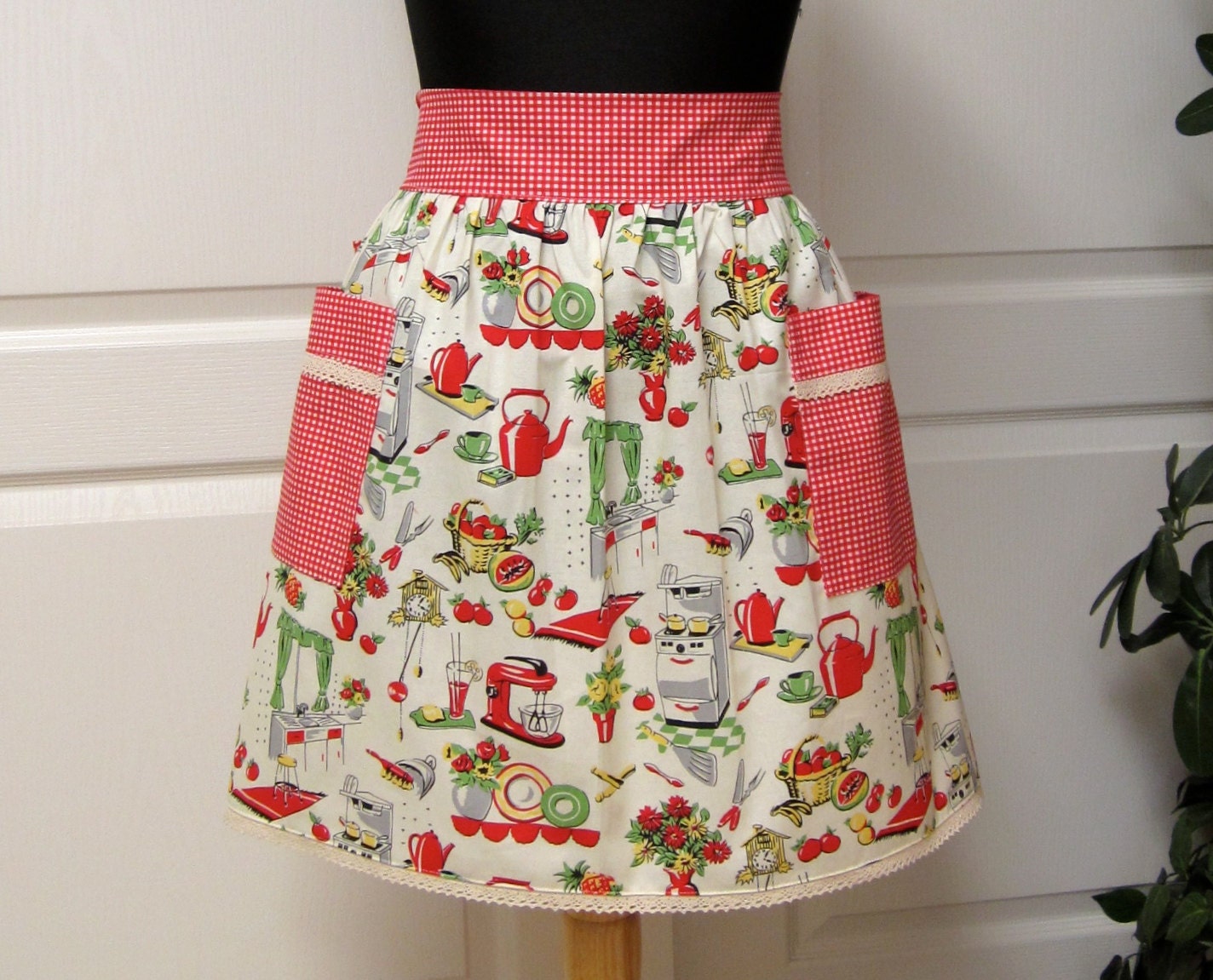 Michael Millers 50's Kitchen Vintage Lace Half Apron by GreatGoods