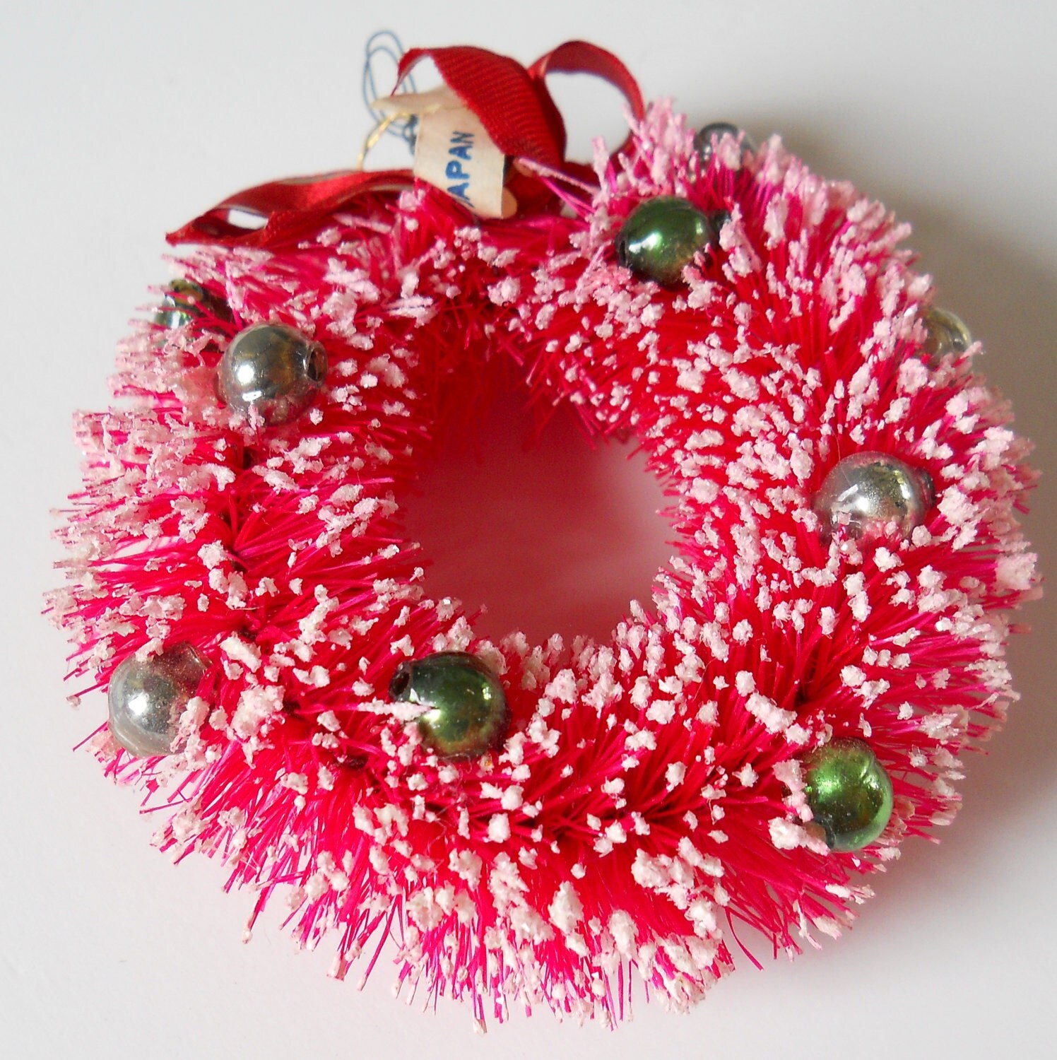 Vintage Bottle Brush Wreath by lisabretrostyle on Etsy