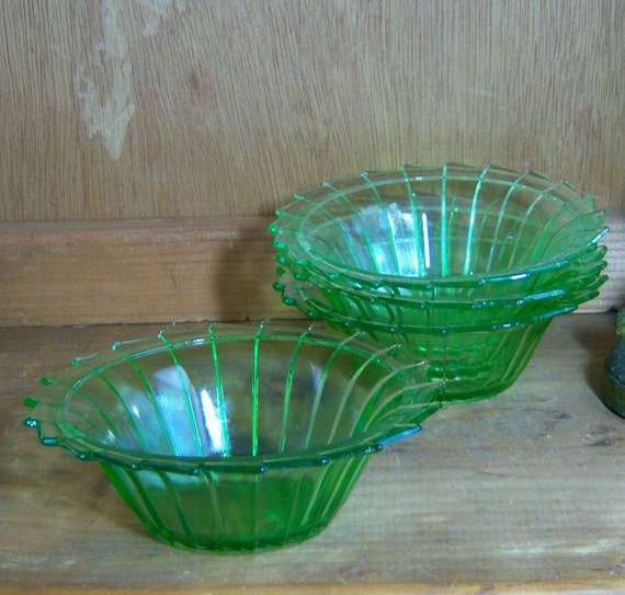 4 Green Depression Glass Cereal Bowls Sierra Pinwheel