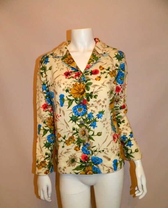 Items similar to SALE vintage 1950s sweater 50s floral print wool ...