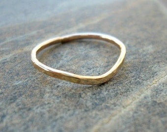 Pointy Gold Filled Ring, Gold Ring, Stacking Ring, Hammered Gold Ring, Slim Ring, Skinny Stacking Ring, Stacked Gold Ring,