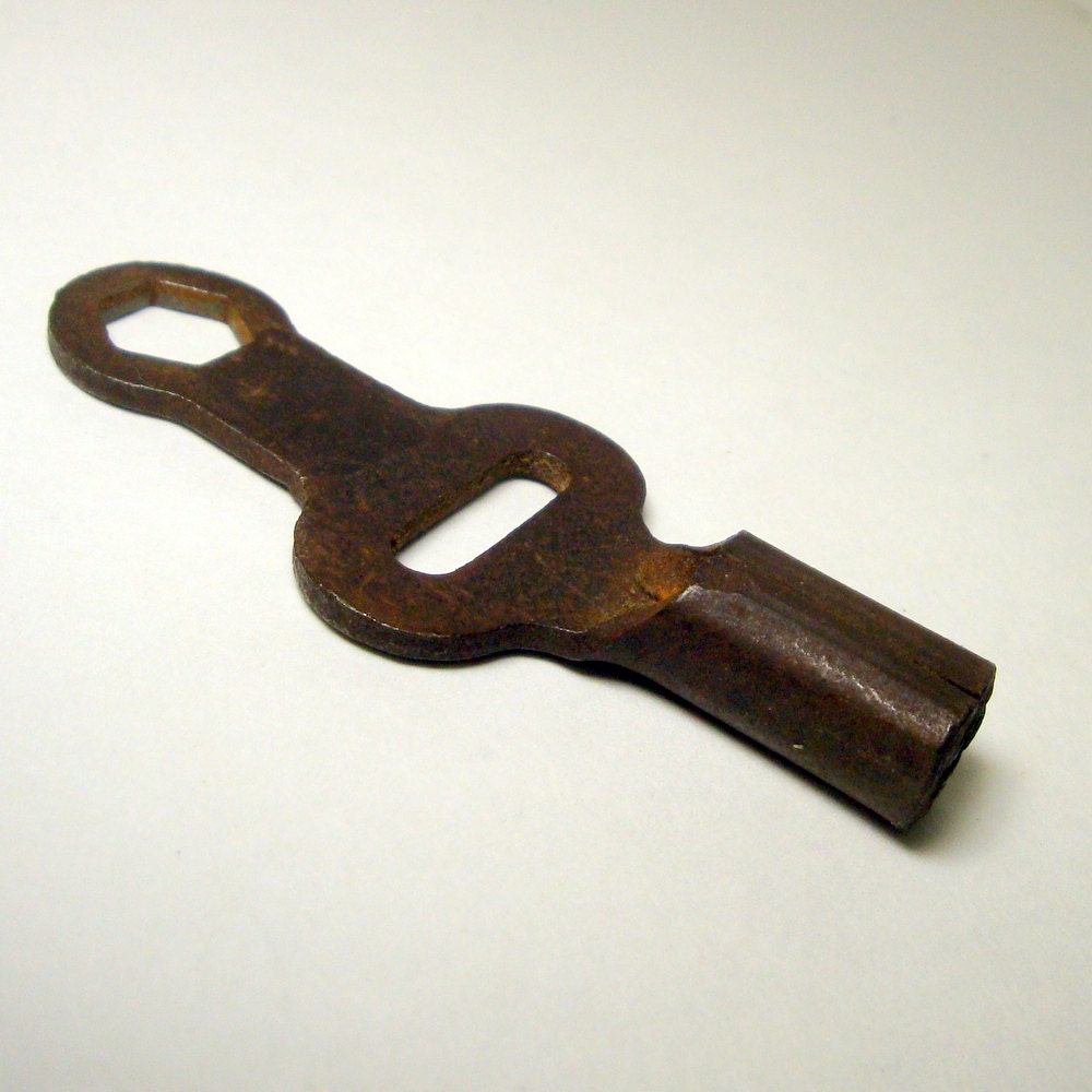 Vintage Metal Roller Skate Key..1950s Rusty Nostalgic Baby