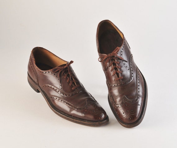mens vintage wingtip shoes