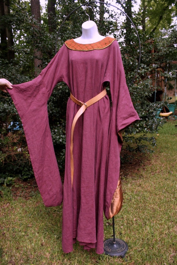 Medieval Dress Cherry dark rose Linen with copper lined long