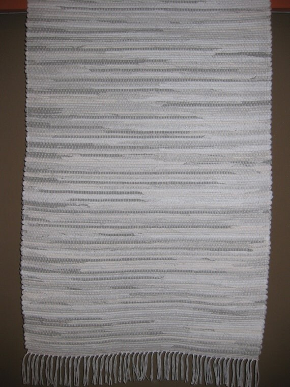 Handwoven Light Gray Rag Rug 25 x 45