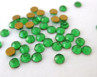 Vintage Glass Cabochon ss16 Rhinestones Emerald Flat Back Chaton Roses 16ss 4mm rhm0018 (100)