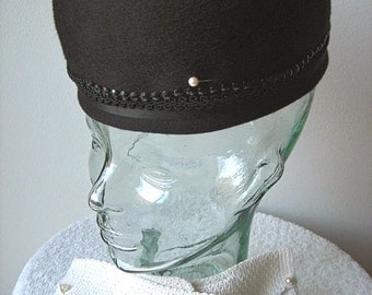 HAT Vintage Pill Box era Costume Jackie O Vogue Dress Up Black Beads with GLOVES