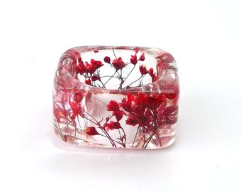 Red Resin Ring. Botanical Pressed Flower Resin Ring. Square Ring. Handmade Jewelry with Real Flowers - Red Baby's Breath