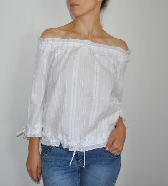 White Cotton Peasant Eyelet Lace Cotton Sleeves Blouse by vezanie