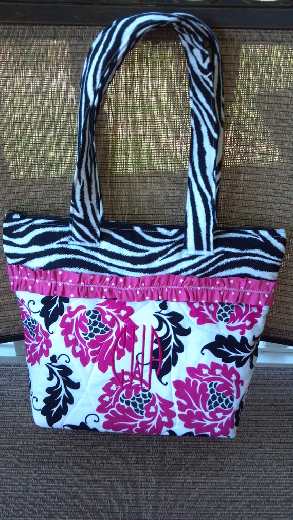 monogrammed insulated lunch bag