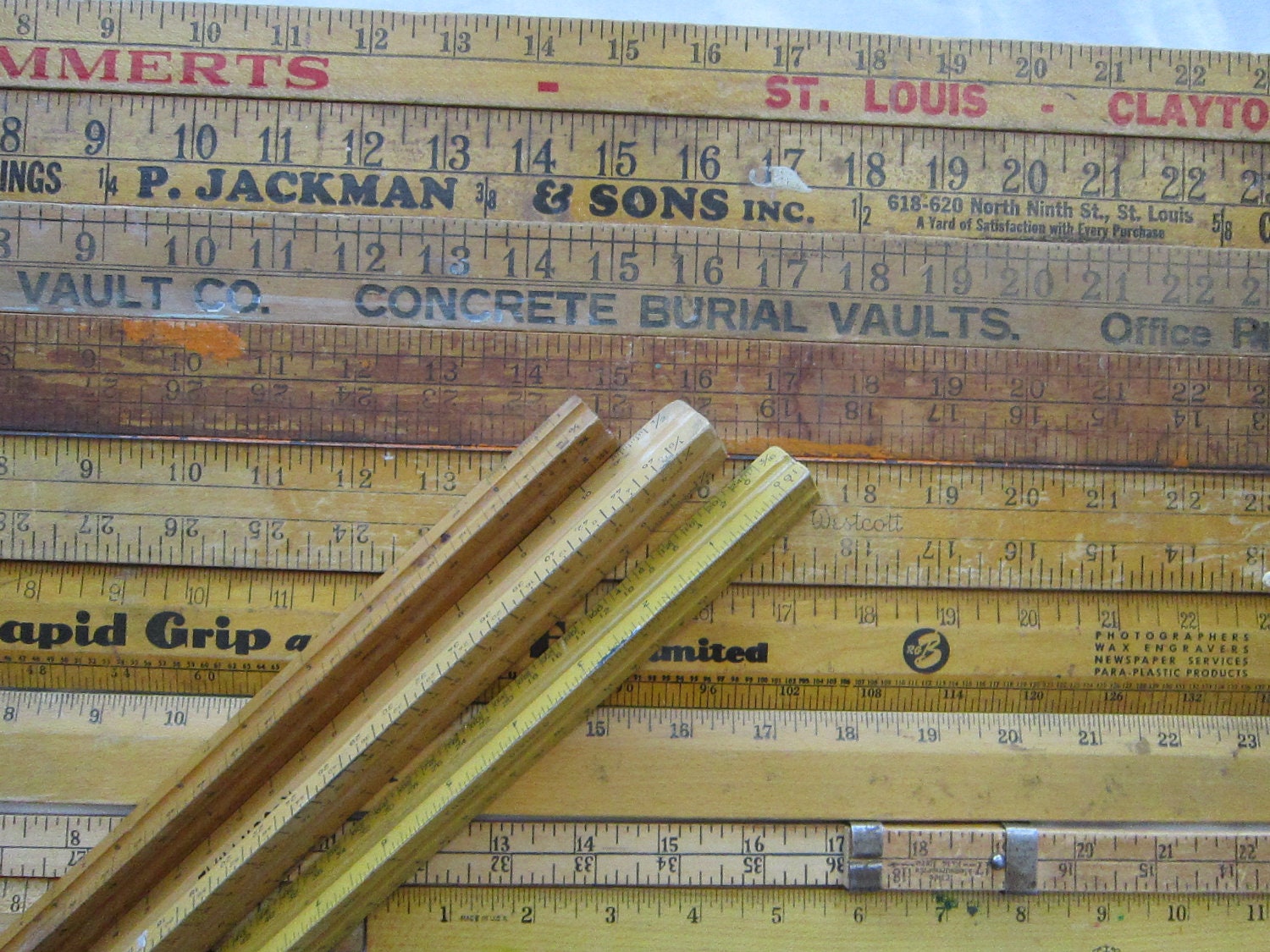 26 rulers and yardsticks DESTASH advertising wooden