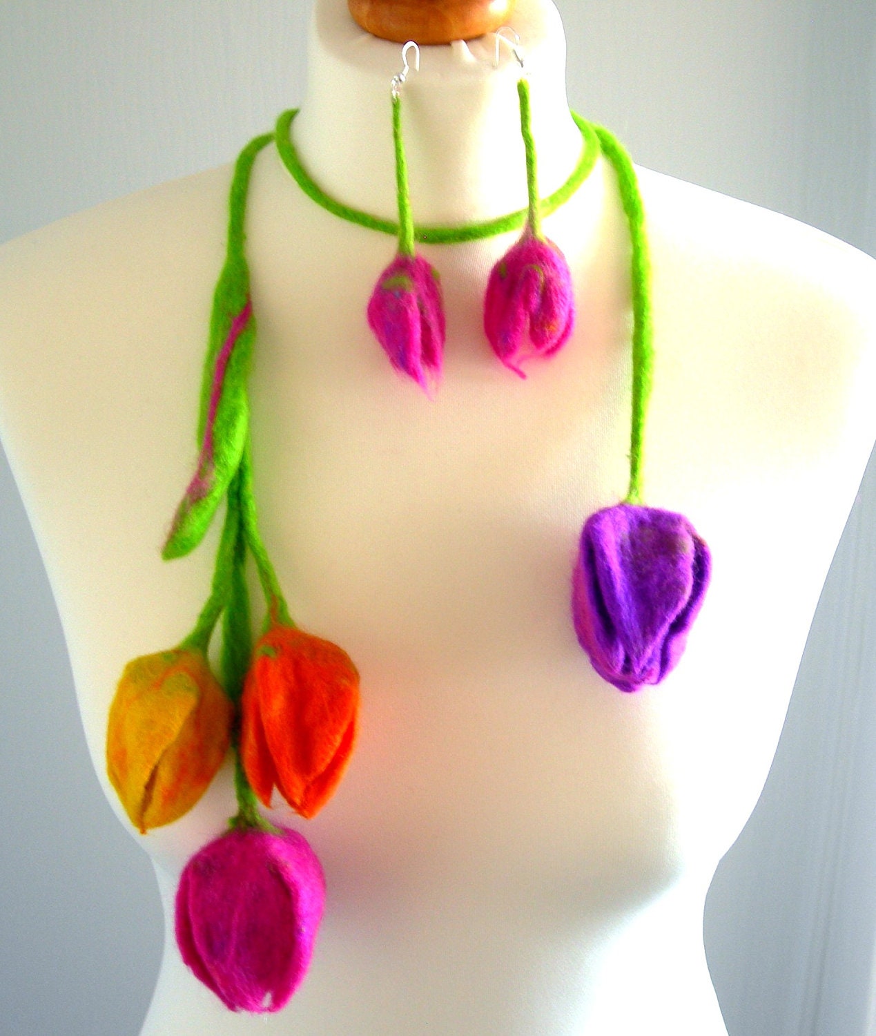 felted Flower Hand Felted Wool Jewelry felted scarf/