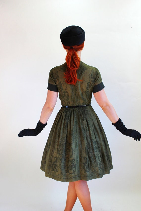 Sale Vintage 1950s Olive Green Toile Print Dress. Mad Men