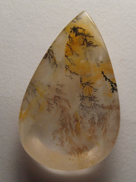 quartz dendritic
