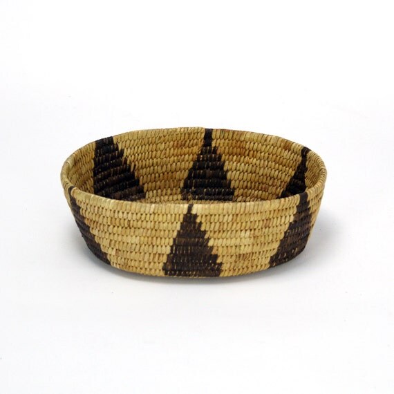 small vintage triangle geometric basket by lacklusterco on Etsy