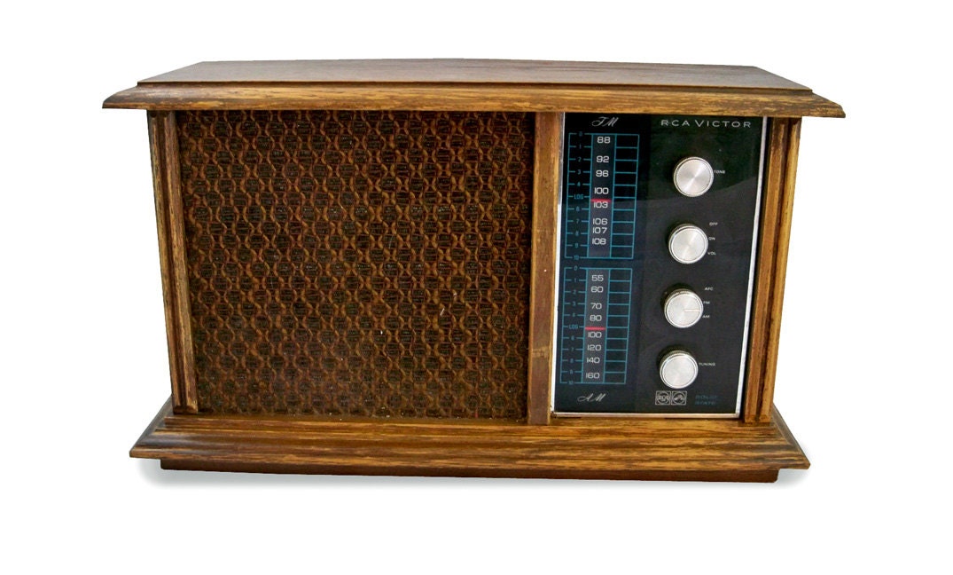 1960s Rca Victor Amfm Tabletop Radio Solid Oak Cabinet