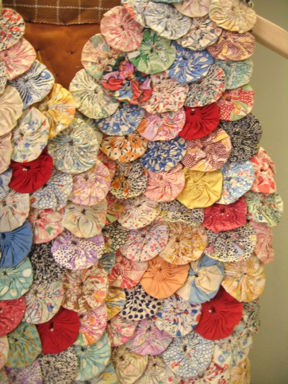 vintage quilt appliqué vest yoyo design