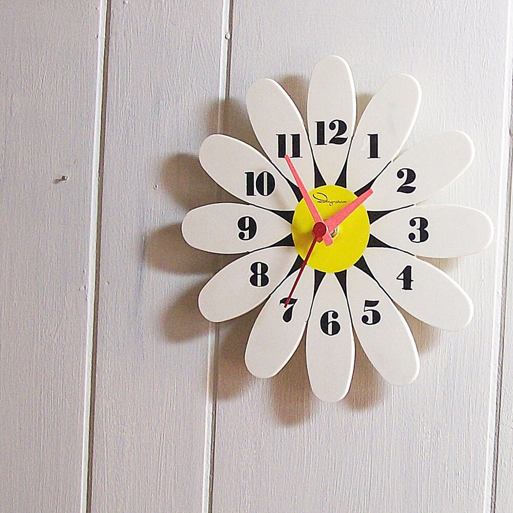 Upcycled Vintage Wall Clock Daisy Ingraham