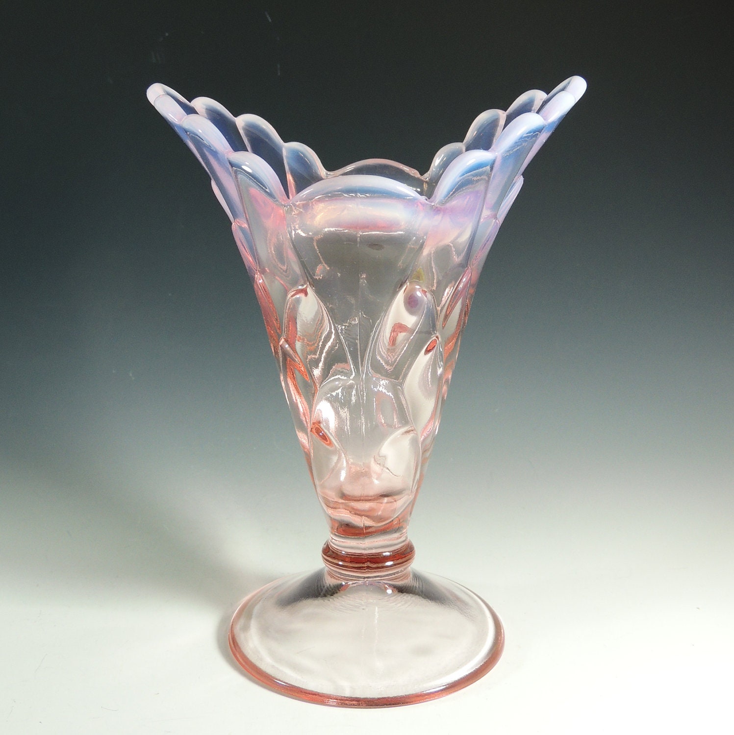 Tiara Exclusives Tea Rose Oplaescent Glass Vase by Indiana