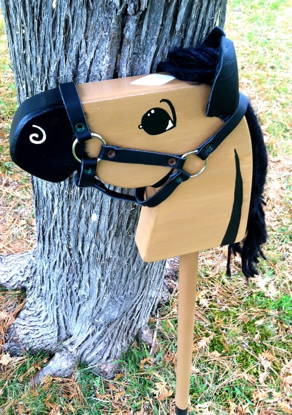 Stick horses, Horse diy, Hobby horse