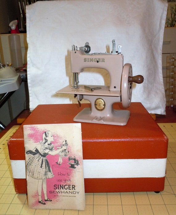 Singer Sewhandy Child's Sewing Machine and Carrying by oneygirl