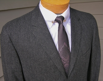 vintage 1950's Men's 2 piece suit. 3/2 roll skinny lapel. Robert Hall - Unusual Charcoal Gray striped flannel suit. Size 39 - 40 Long