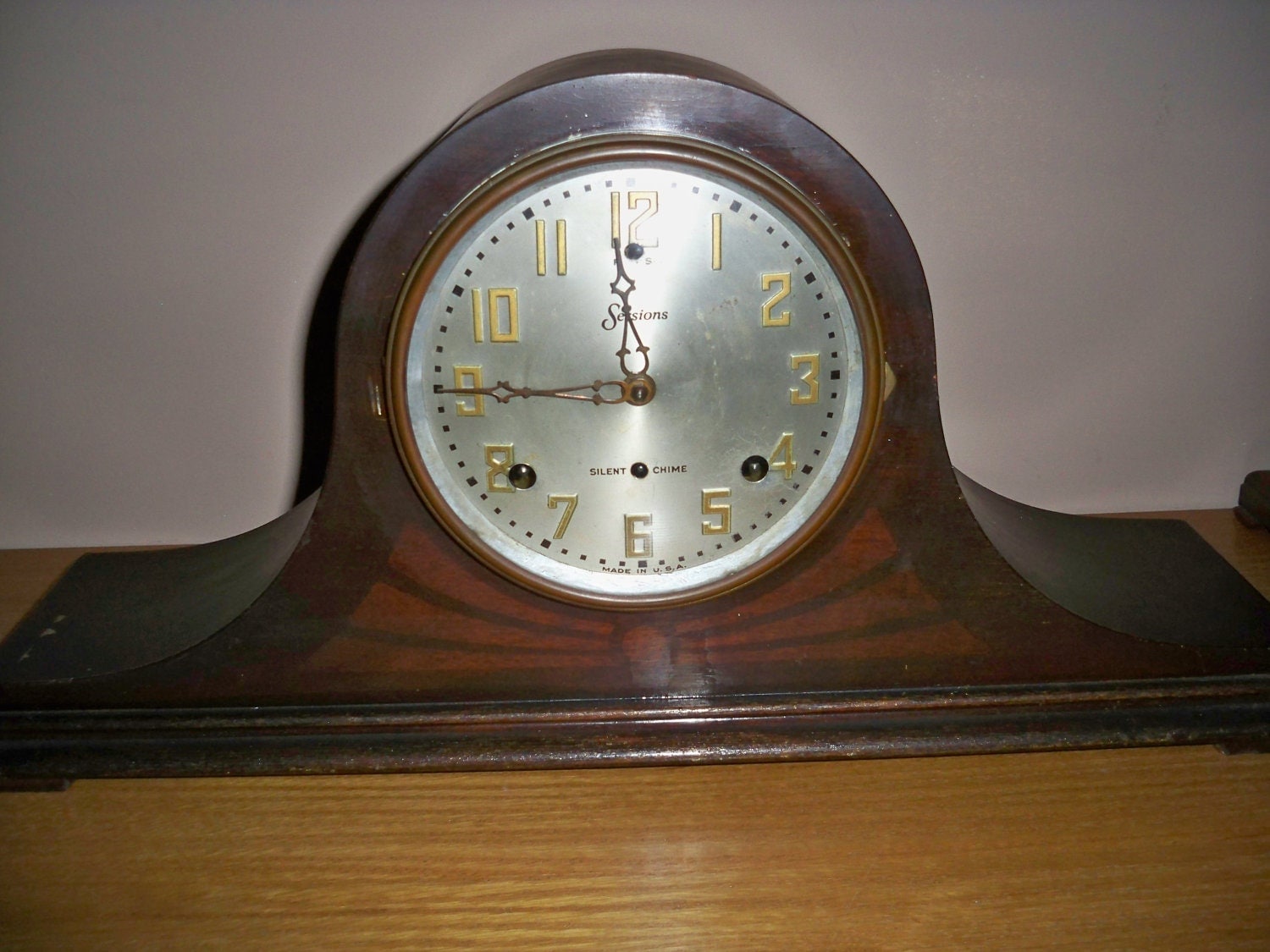 Vintage Sessions Clock 108