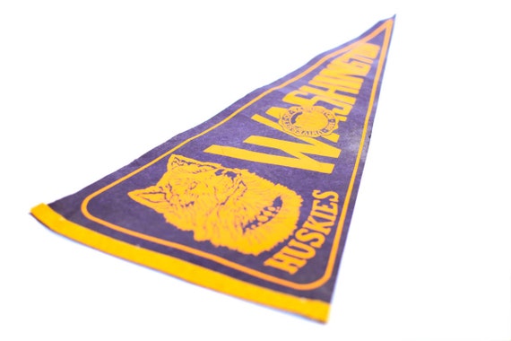 Vintage University of Washington UW Pennant Banner by pastoria