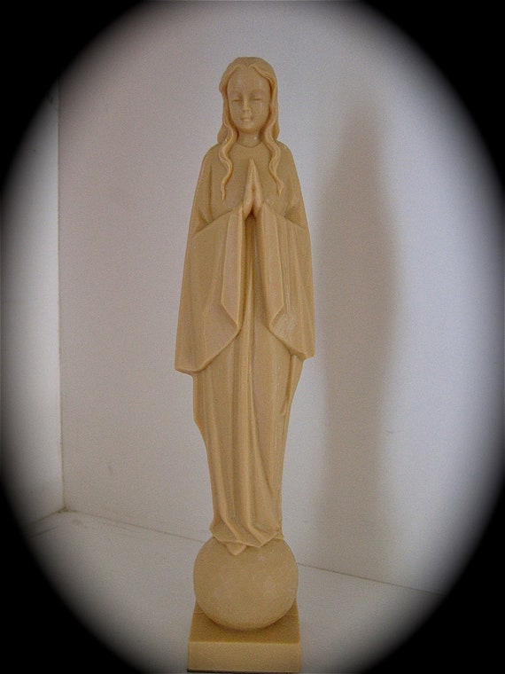 resin virgin mary statue