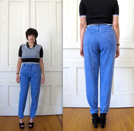 Vtg 90s High Waisted Blue Jeans / Tapered Leg Denim Jeans