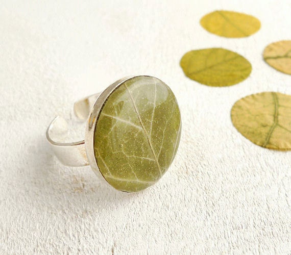 Pressed Leaf Resin Ring green preserved in by hiddengarden11