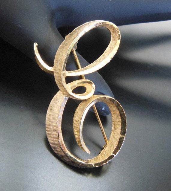 Vintage Signed Mamselle Gold Tone Initial Letter E by erisjewels