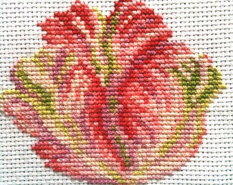 Tulip cross stitch
